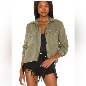 Bella Dahl Fray Hem Shirt in Basil